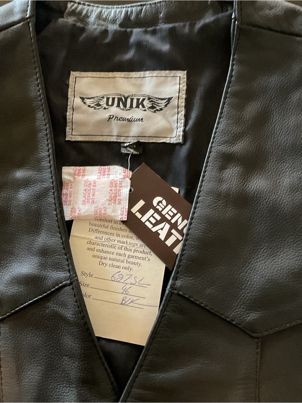 UNIK Women’s lightweight black leather vest